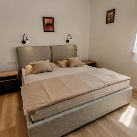 Appartement By The Sea Barbat, Rab - 26007 Rab Town